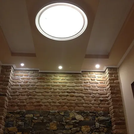 Menis Haus Apartamento Vrasná