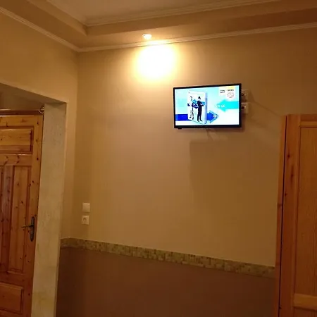 Menis Haus *