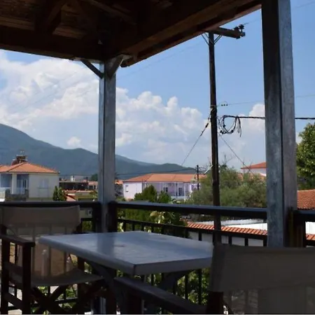 Menis Haus Apartamento *