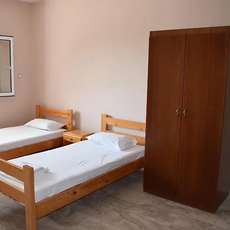 Menis Haus Vrasná